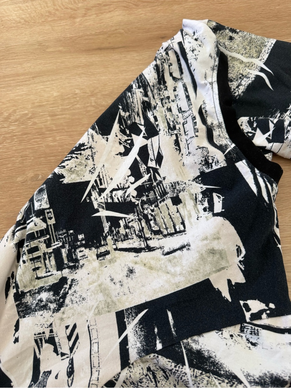 3.1 Phillip Lim Black and White Cityscape Graphic Tee - Picture 7 of 8